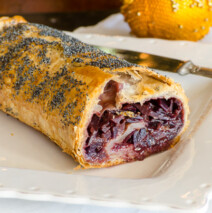 Strudel al cavolo rosso e gorgonzola